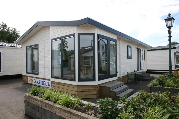 AMS Bungalow 2 Quartos (68,00 m2)