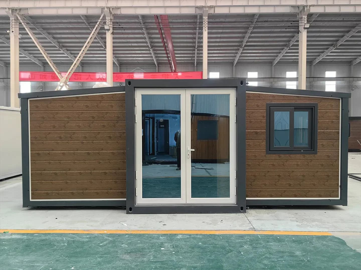 Container Expansível Double-Wing 40 pés (72 m²)