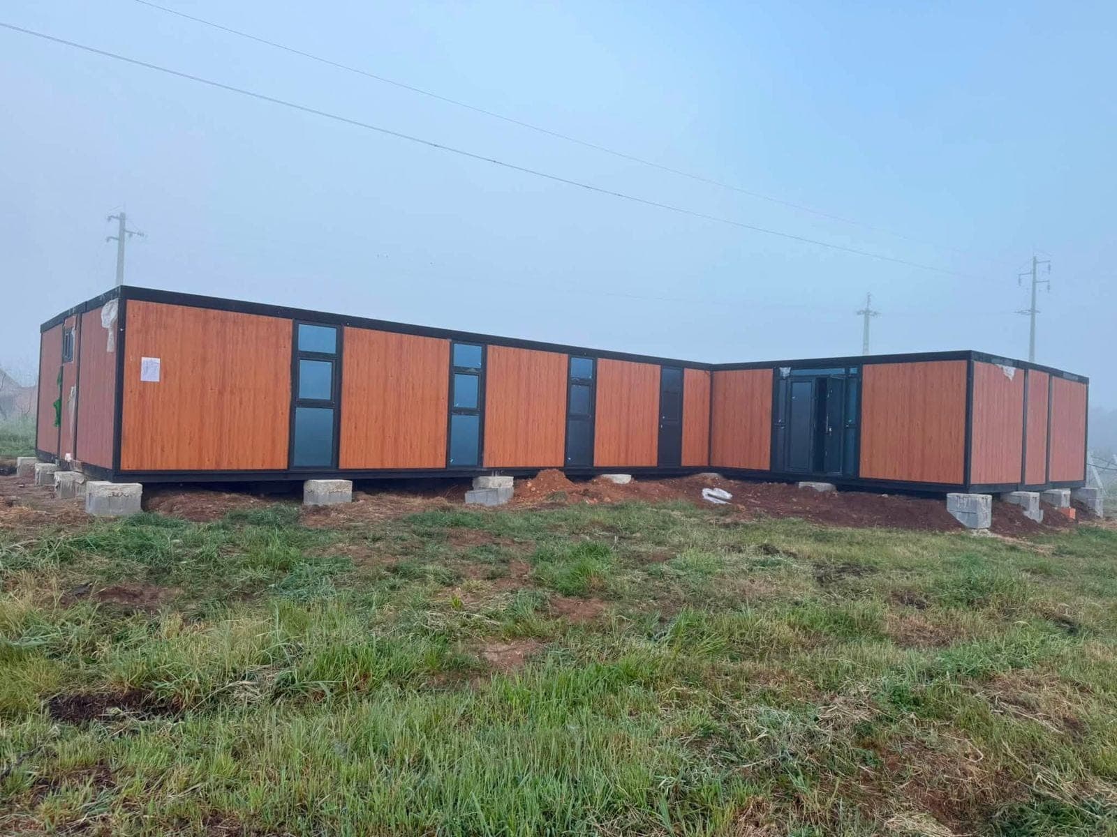 Container Expansível High-Spec 40 pés · Duplo Térreo (144 m²)
