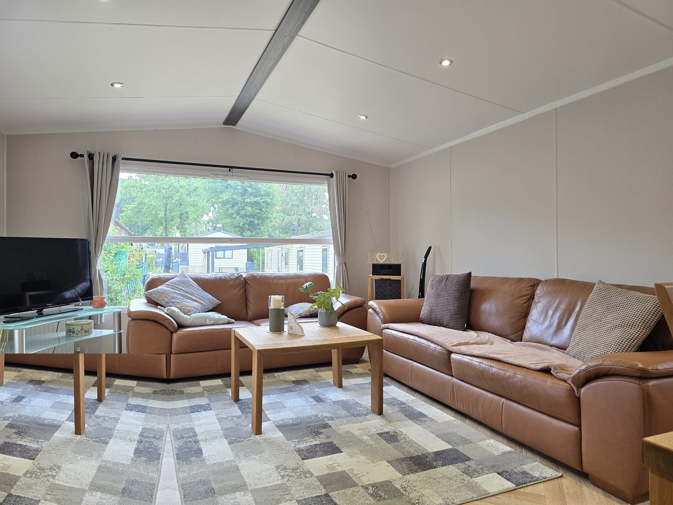 Globus XL 2 Bedrooms 46.00 m² 3