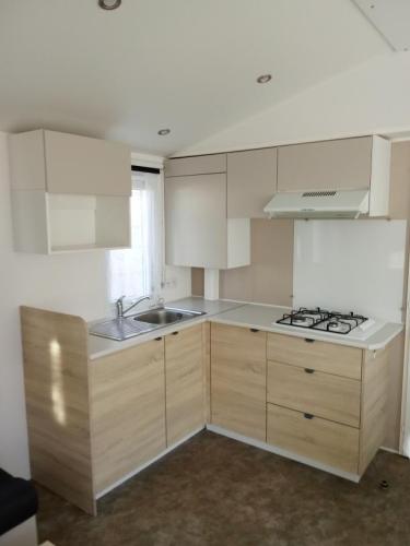 Azalee 2 Bedrooms 42.80 m² 3