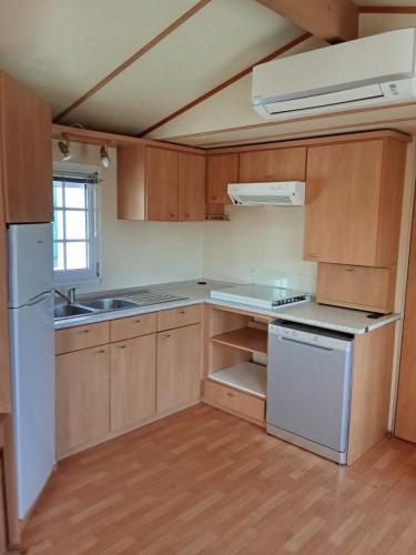 Burstner Villa Provencale 2 Bedrooms 44.00 m² 3