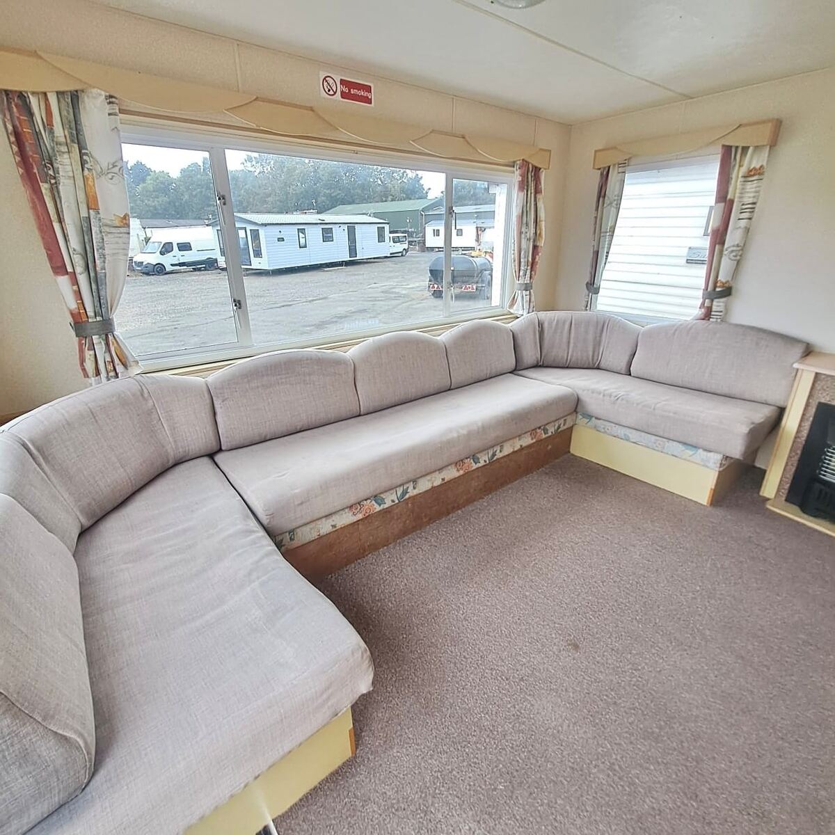 BK Bluebird Brookwood Super 3 Bedrooms 38.95 m² 2