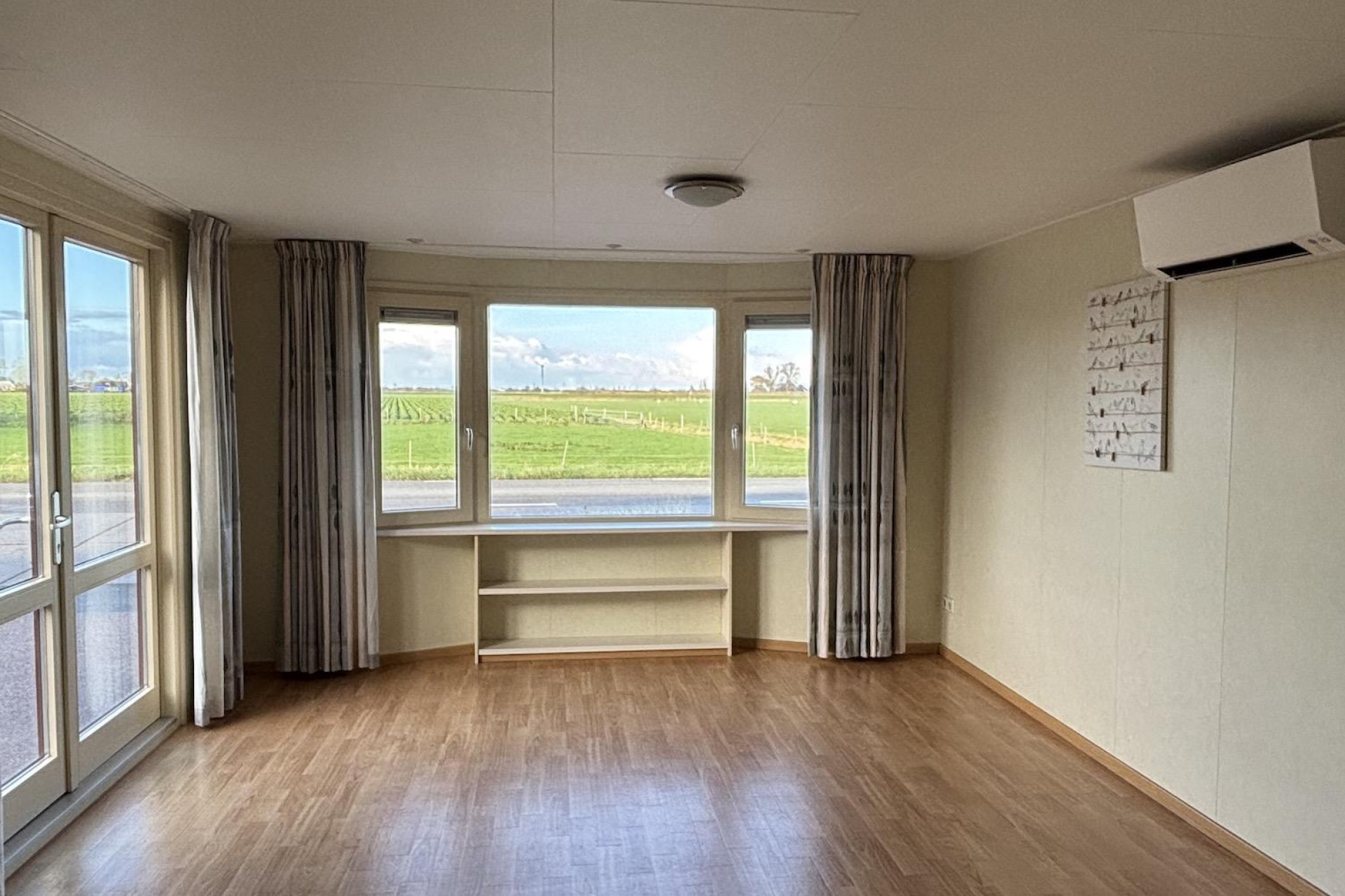 Chalet Lumina 2 Bedrooms 48.00 m² 4