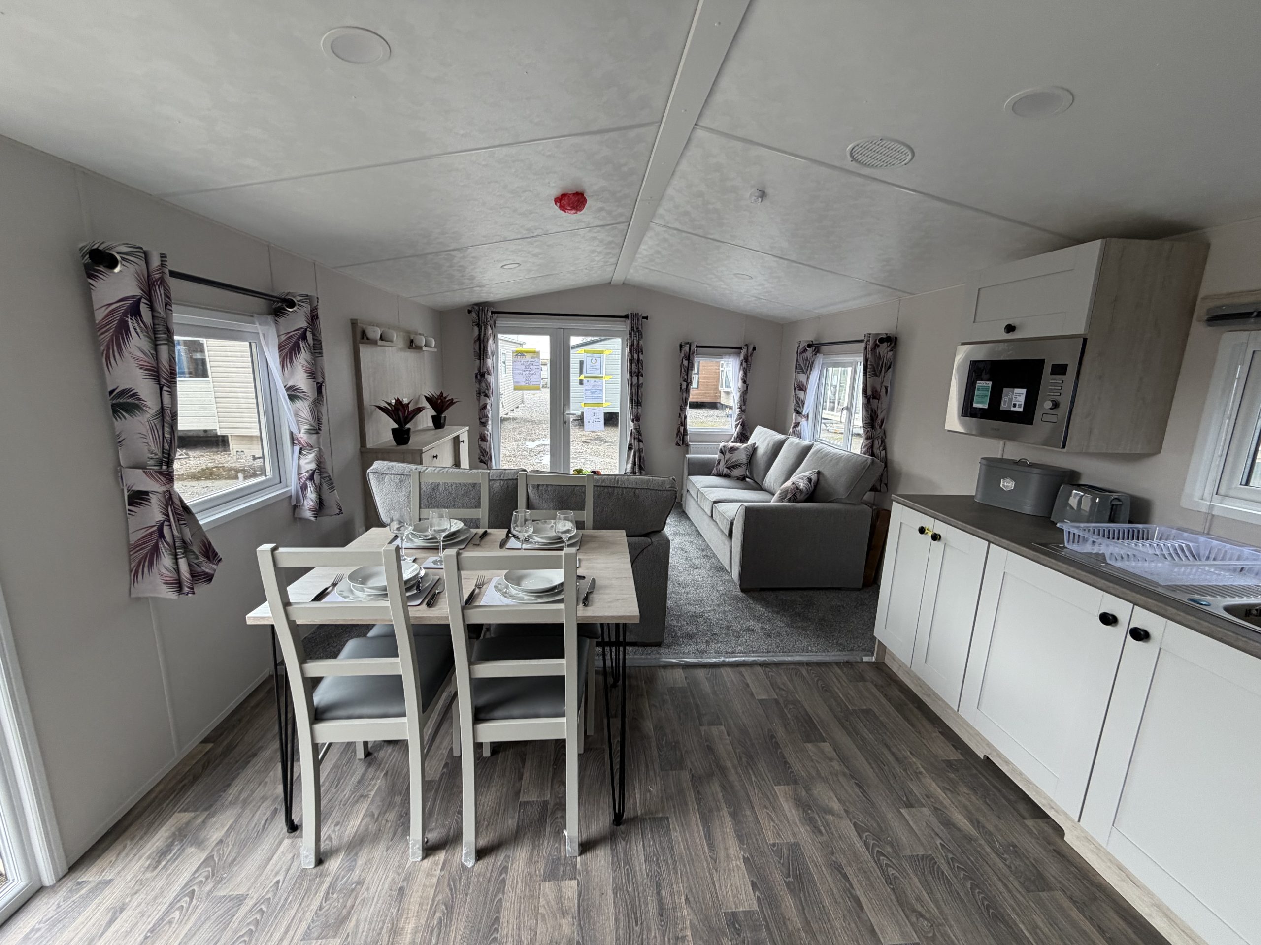 Delta Saffron Deluxe 3 Slaapkamers 41,26 m² 2026 2