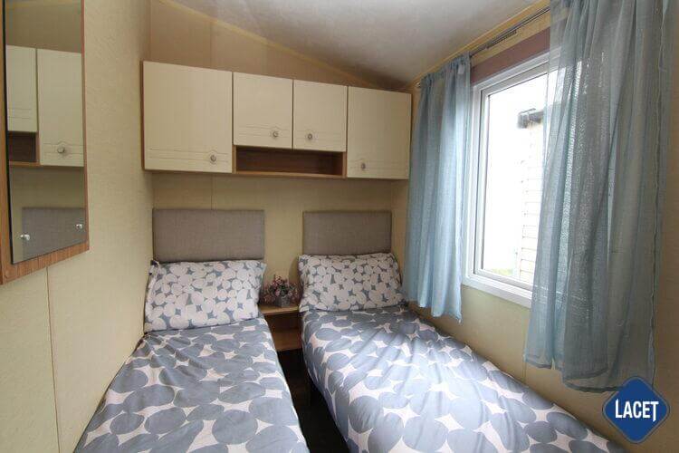 Willerby Legacy 10