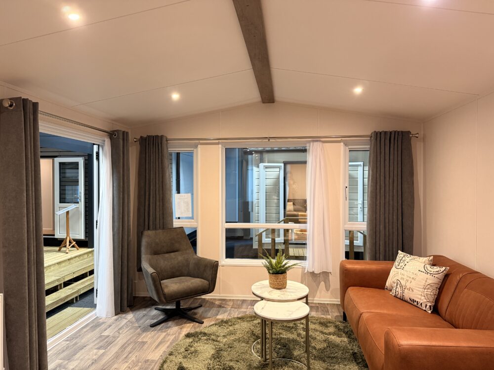 Nebraska OAK 2 Bedrooms 4