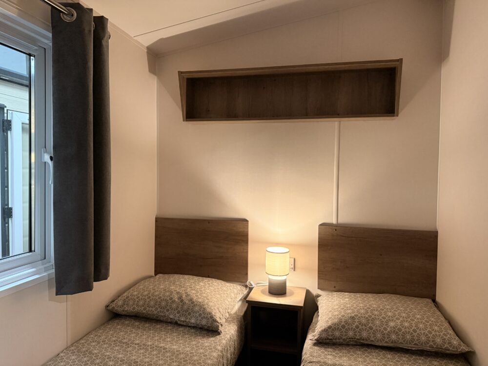 Nebraska OAK 2 Bedrooms 6