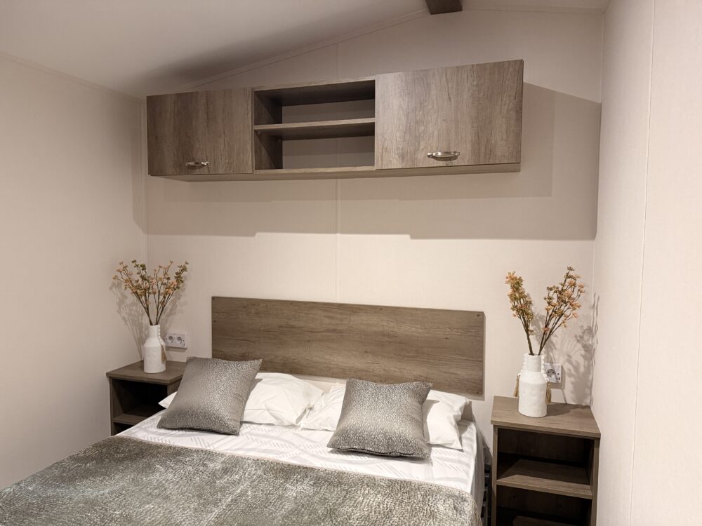 Nebraska OAK 2 Bedrooms 7