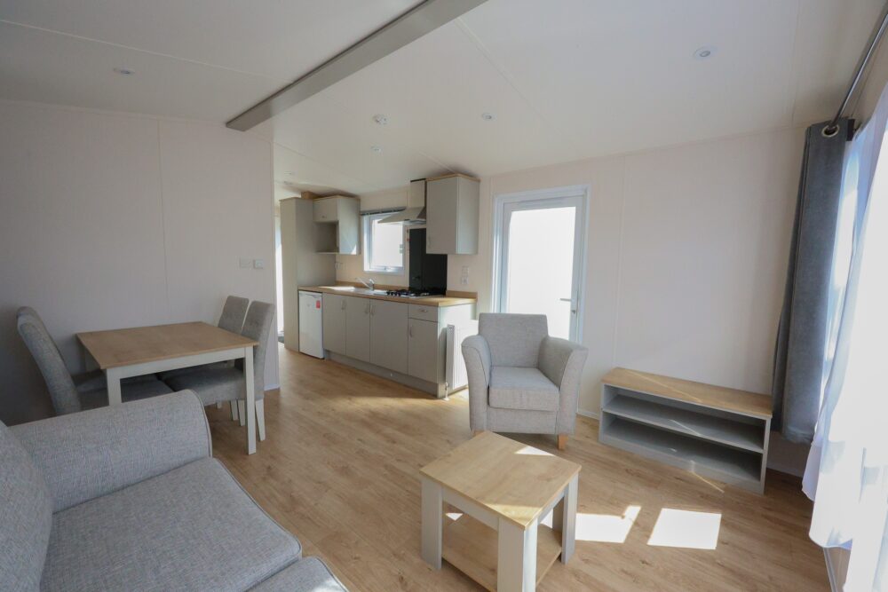 Summer 2 Bedrooms 2