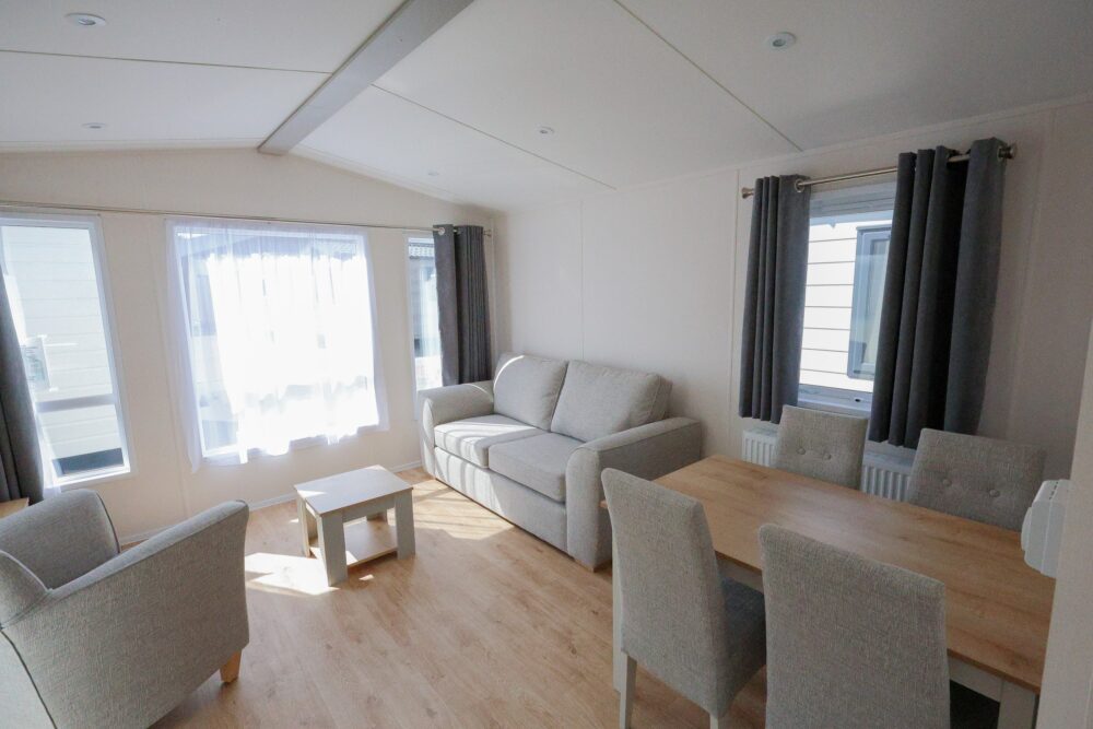 Summer 2 Bedrooms 3