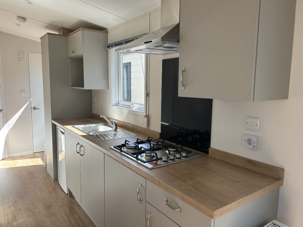 SUMMER 3 Bedrooms 39.59 m² 4