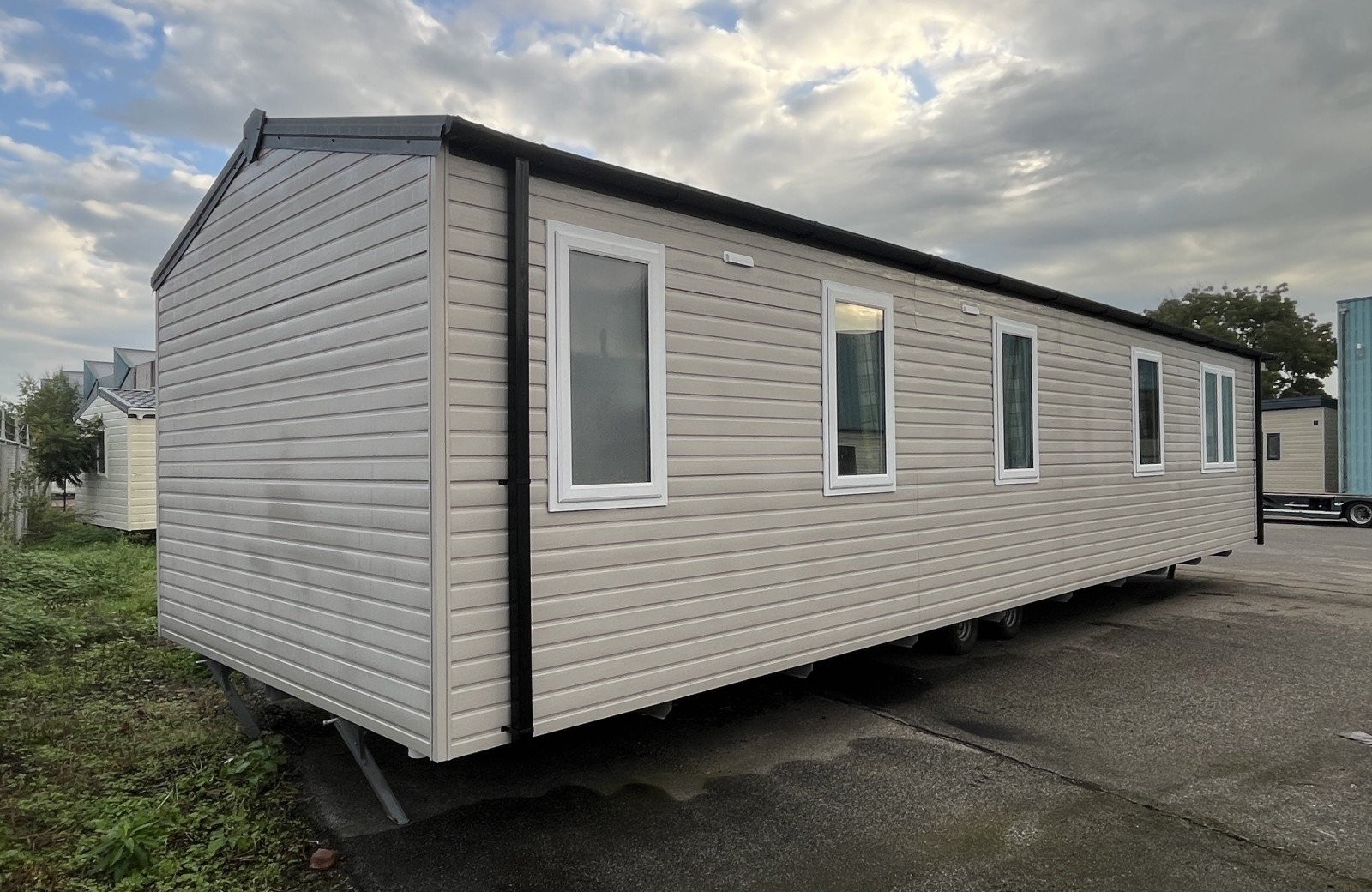 Sunseeker Elmswood 3 Bedrooms 44.40 m² 3