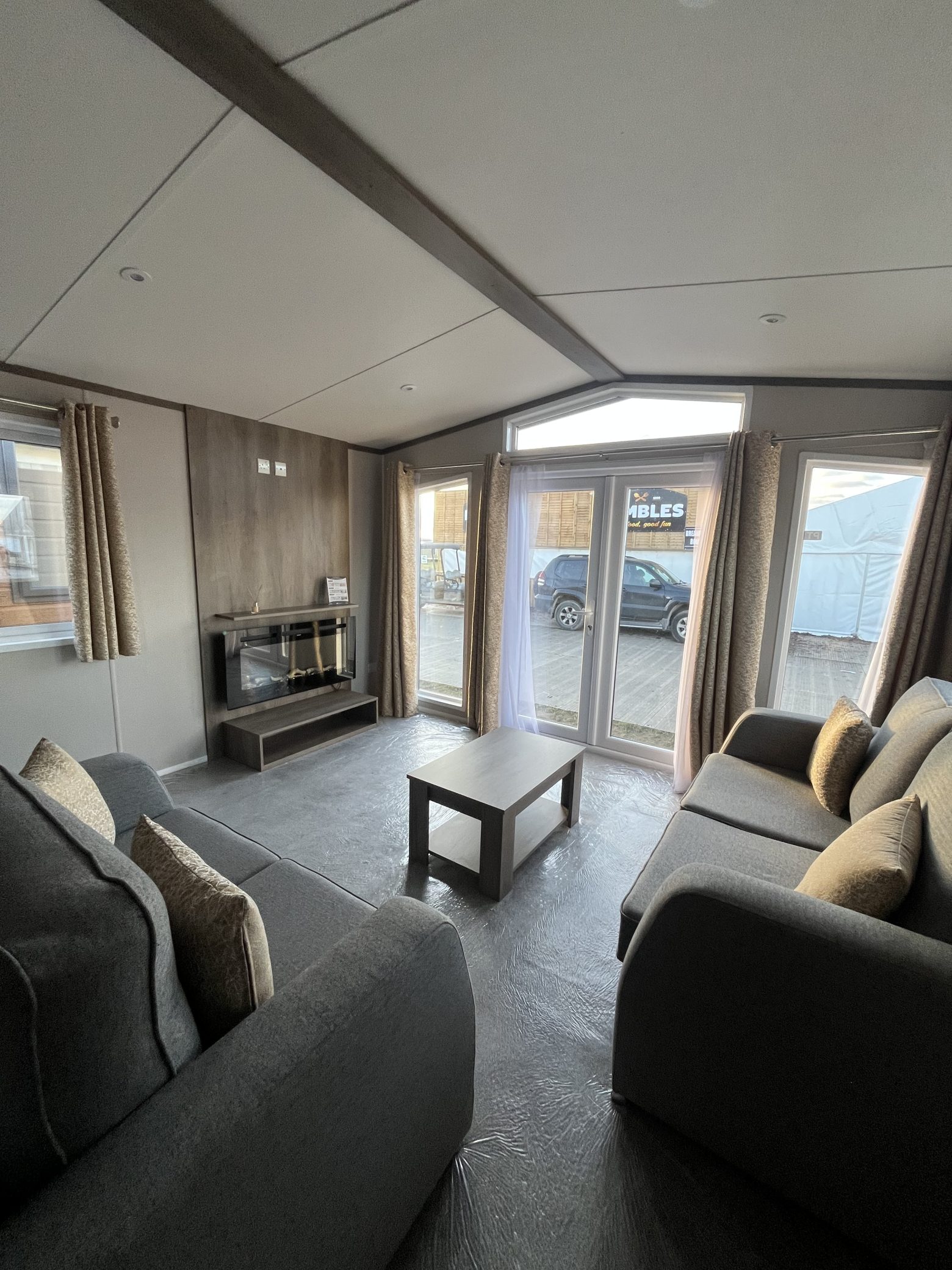 Tcs Gosford 2 Bedrooms 48.31 m² 6