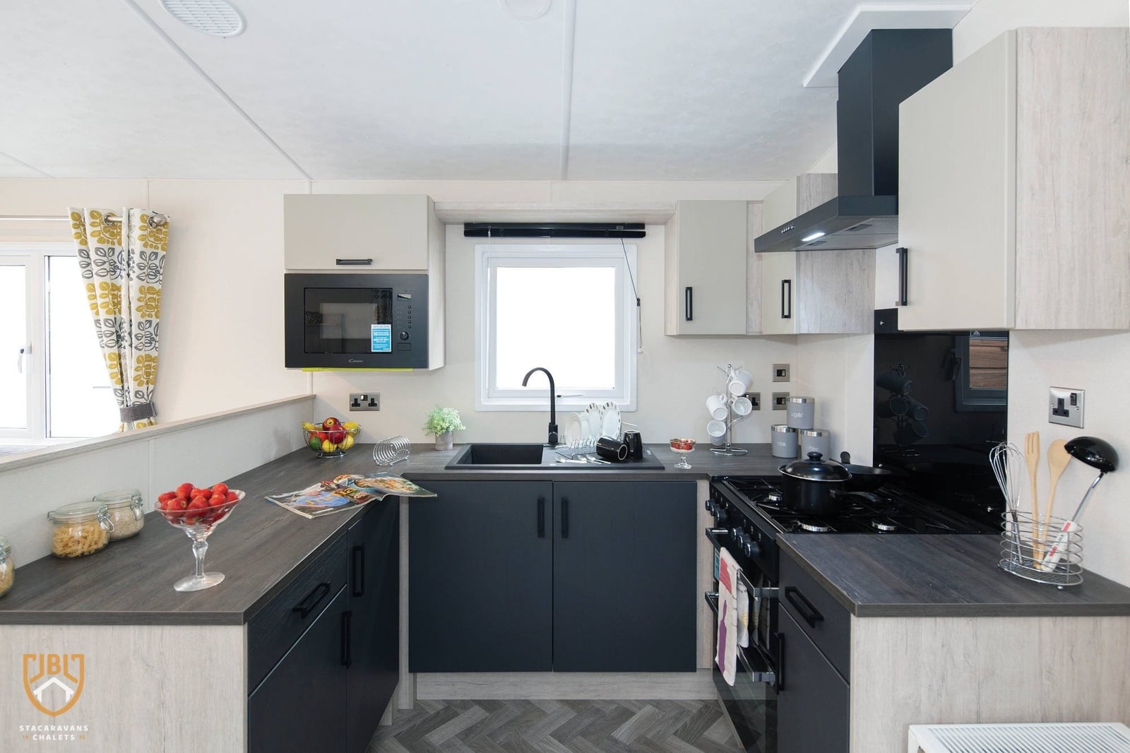 Delta Woodbury 6