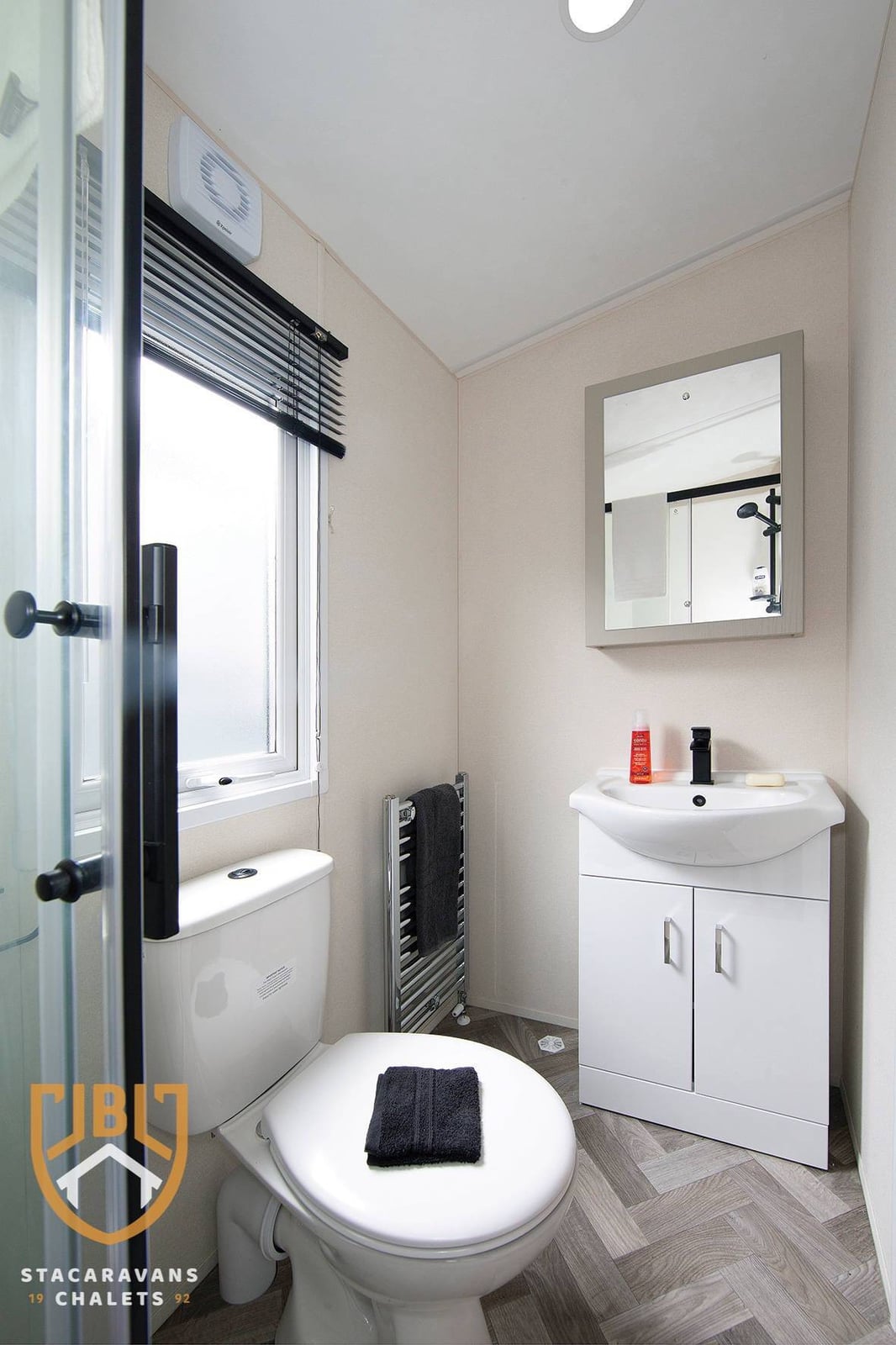 Delta Woodbury 8