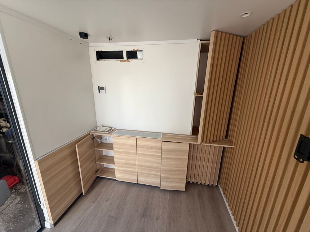 Mobile Reception Office 9
