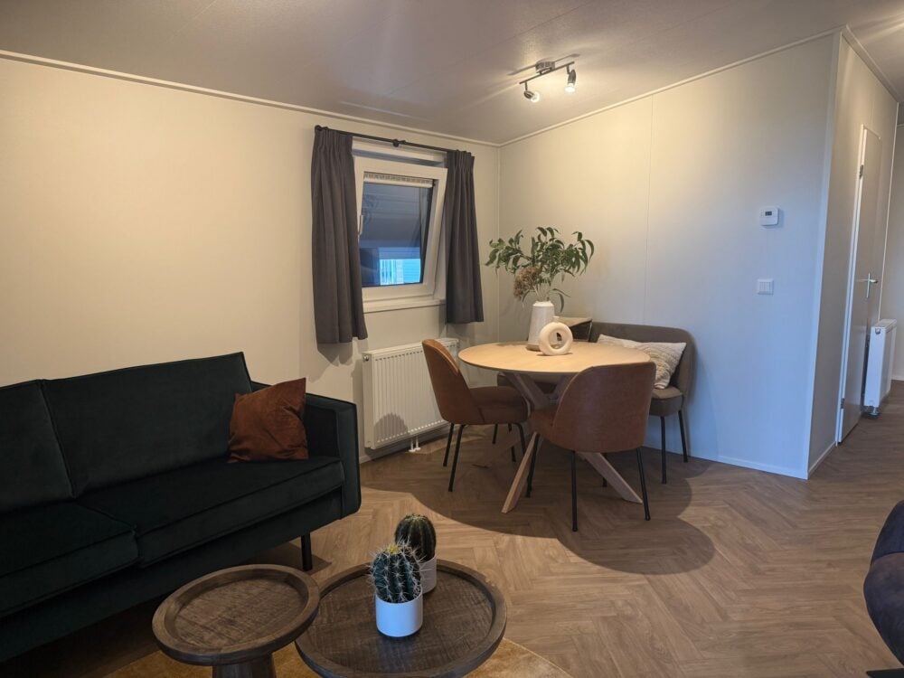 EIKENLODGE LESSENAAR 1100/2 3