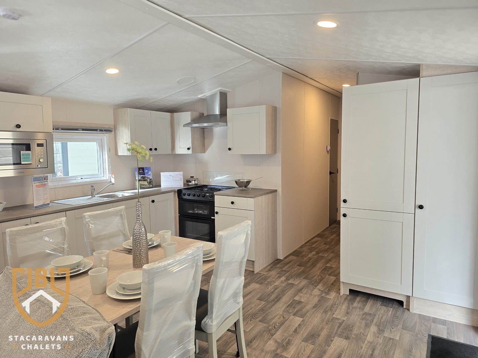 Delta Saffron Deluxe XL 39x13-2 18
