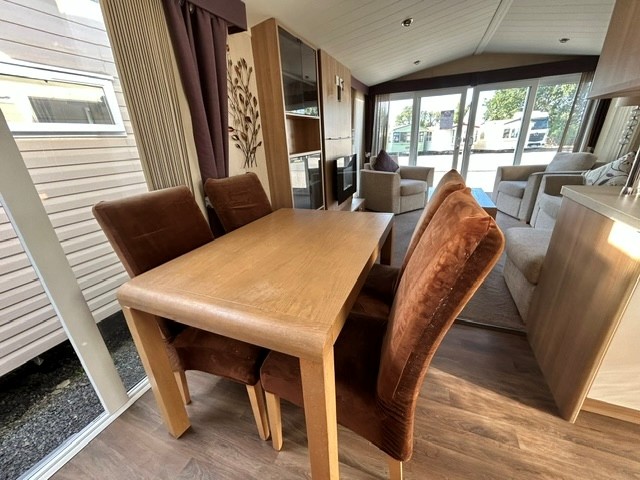 Swift Chamonix Super 2 Quartos 43,42 m² 12