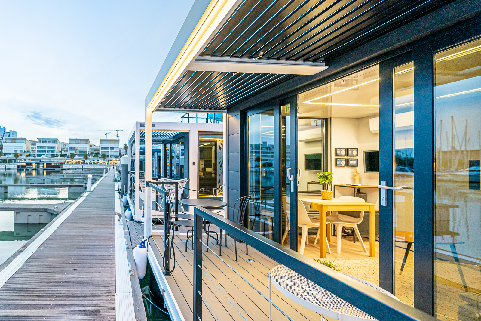 Houseboat Modern 10 ProLine 1 Bedroom 24.00 m² 5