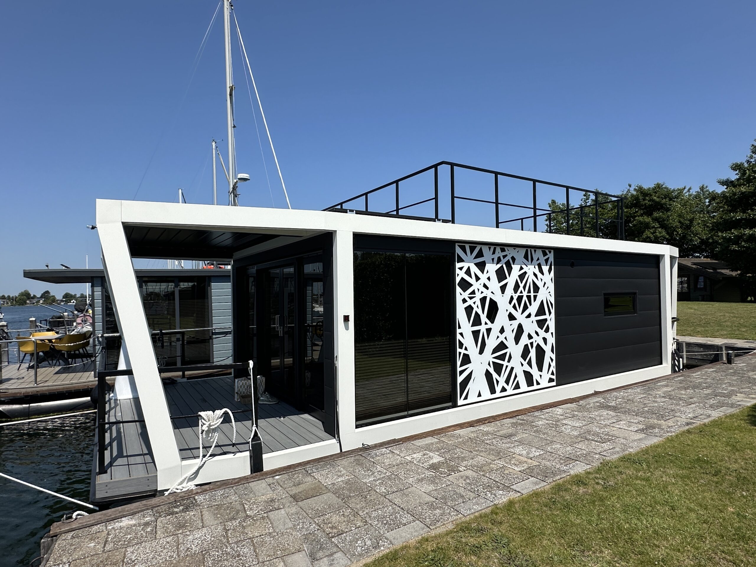 Houseboat Modern 11 ProLine 1 Bedroom 29.00 m² 2