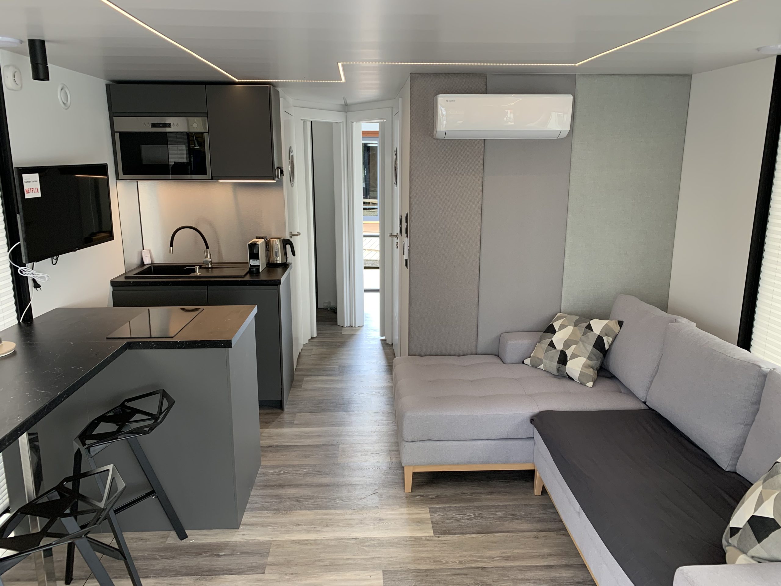 Houseboat Modern 11 ProLine 1 Bedroom 29.00 m² 9