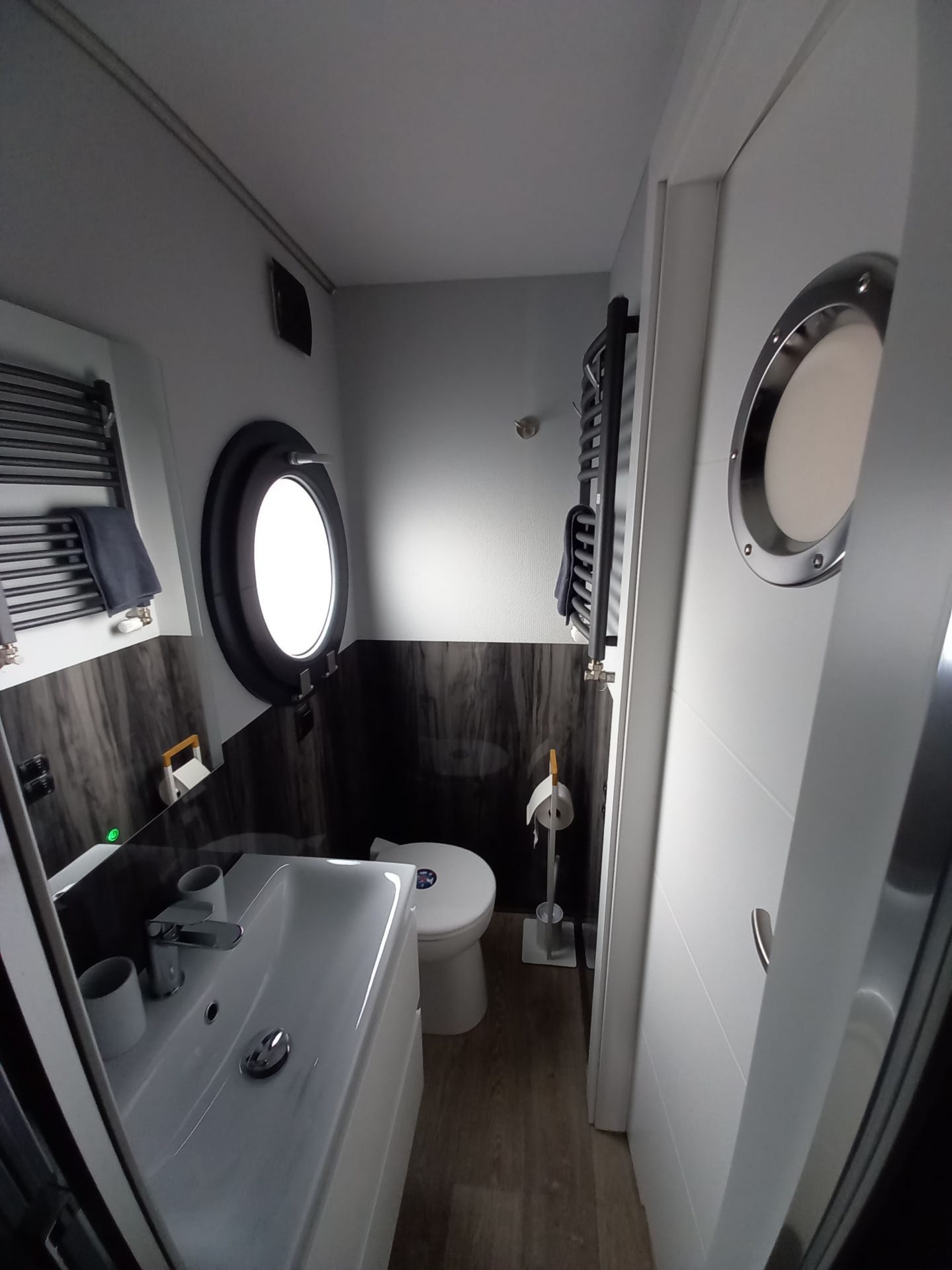 Houseboat Apartboat EL 2 Bedrooms 40.00 m² 9