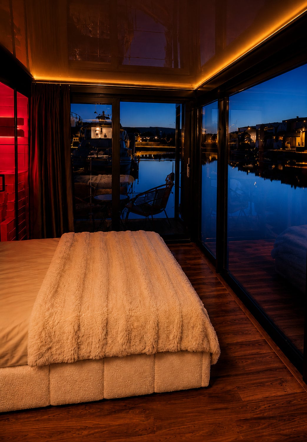 Houseboat Lodge L9 2 Bedrooms 35.70 m² 9