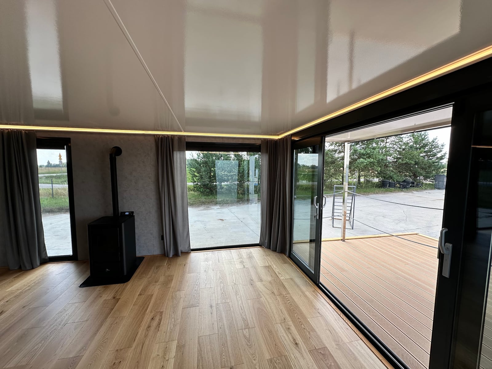 Houseboat Water Cabin L7 1 Bedroom 29.70 m² 2
