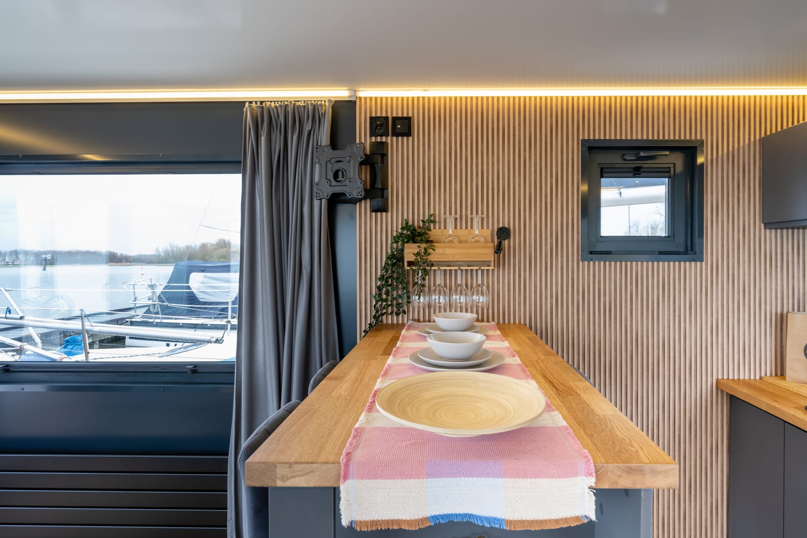 Houseboat Water Cabin L7 1 Bedroom 29.70 m² 7