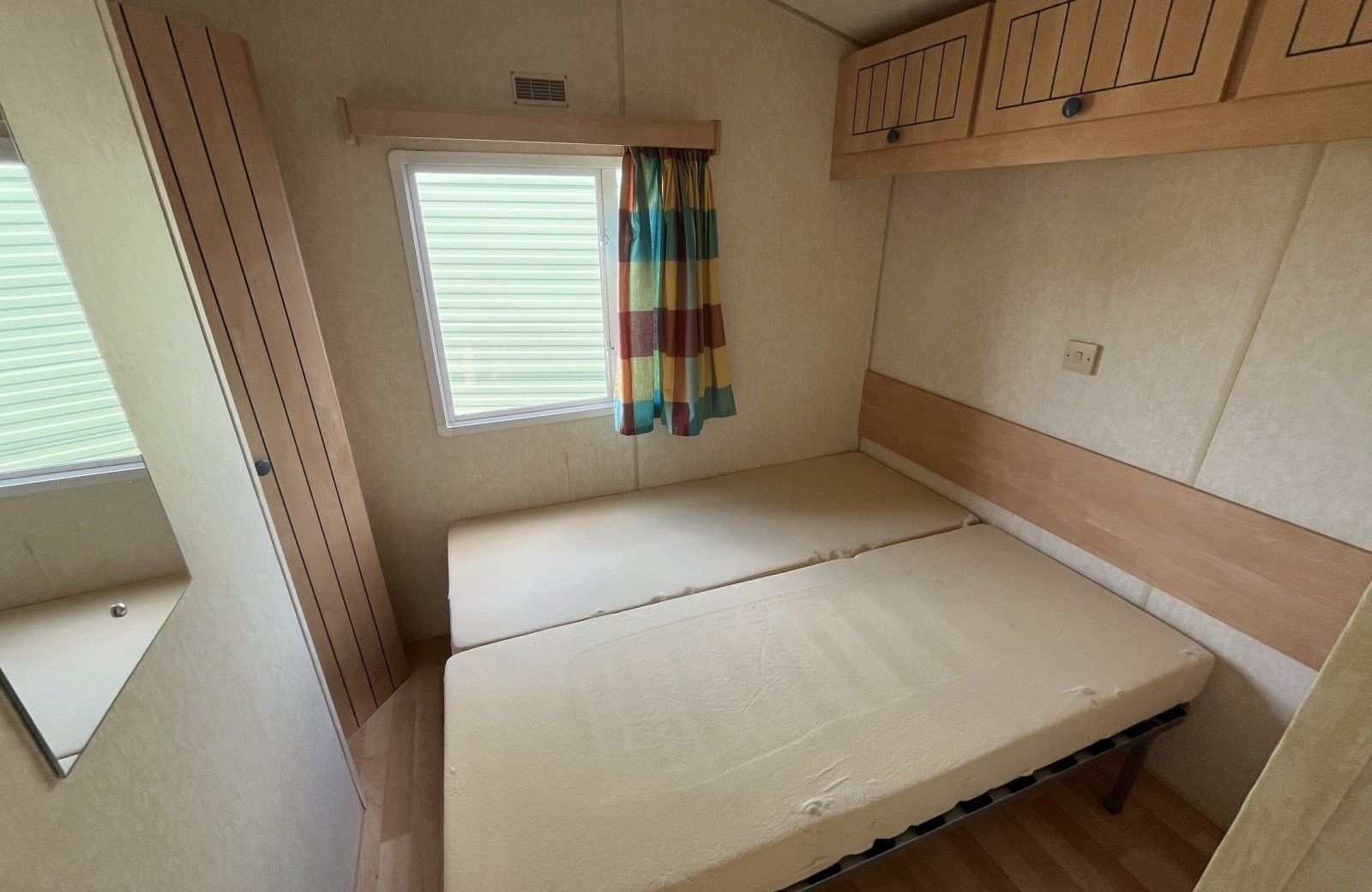 2 x Willerby Cottage 2002 9