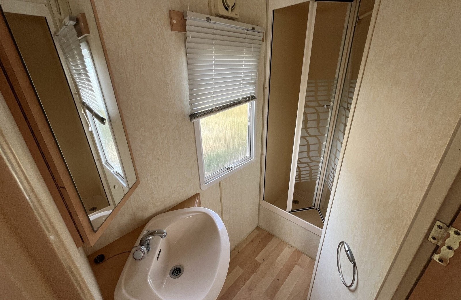 2 x Willerby Cottage 2002 11