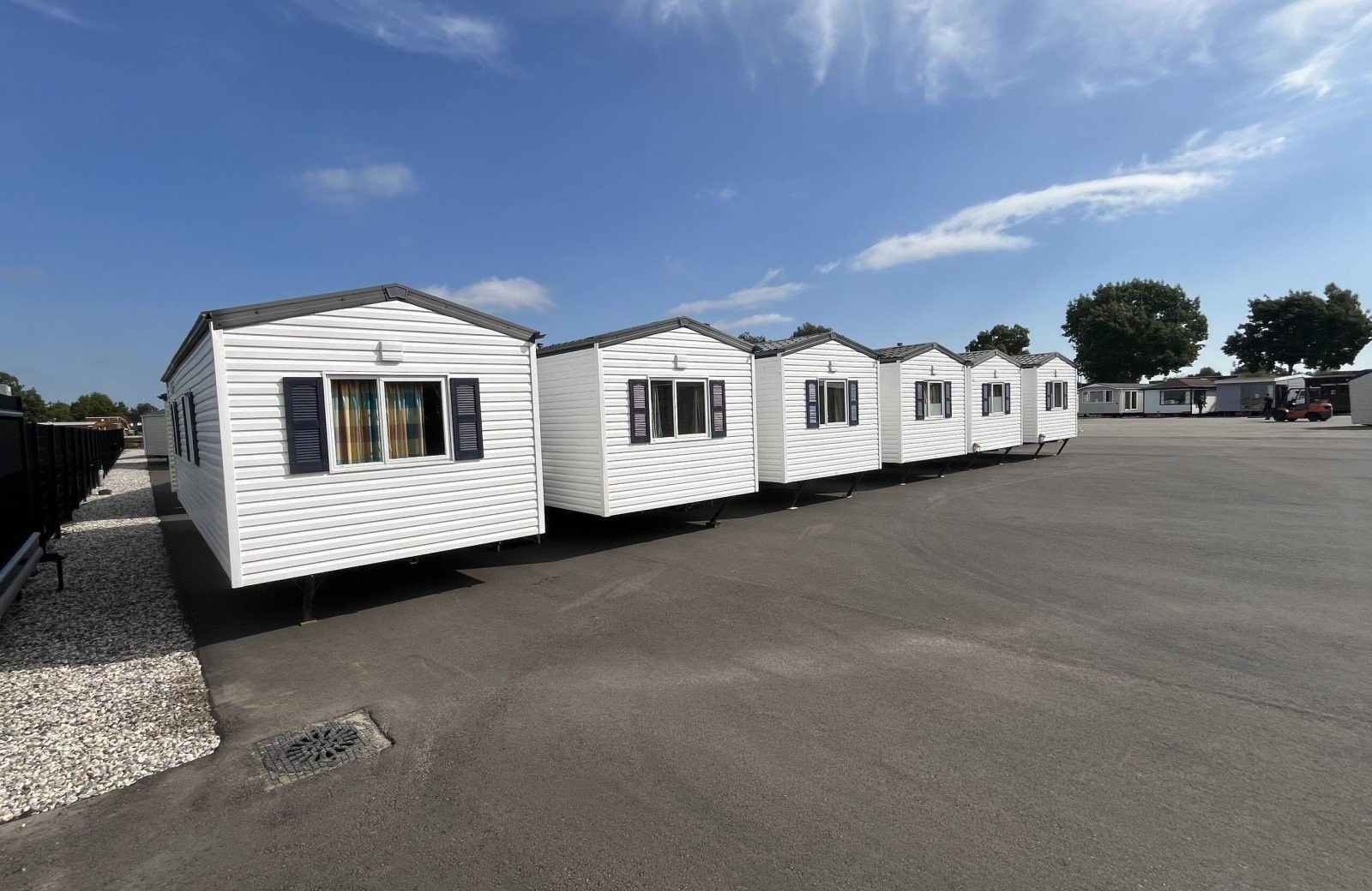 2 x Willerby Cottage 2002 4