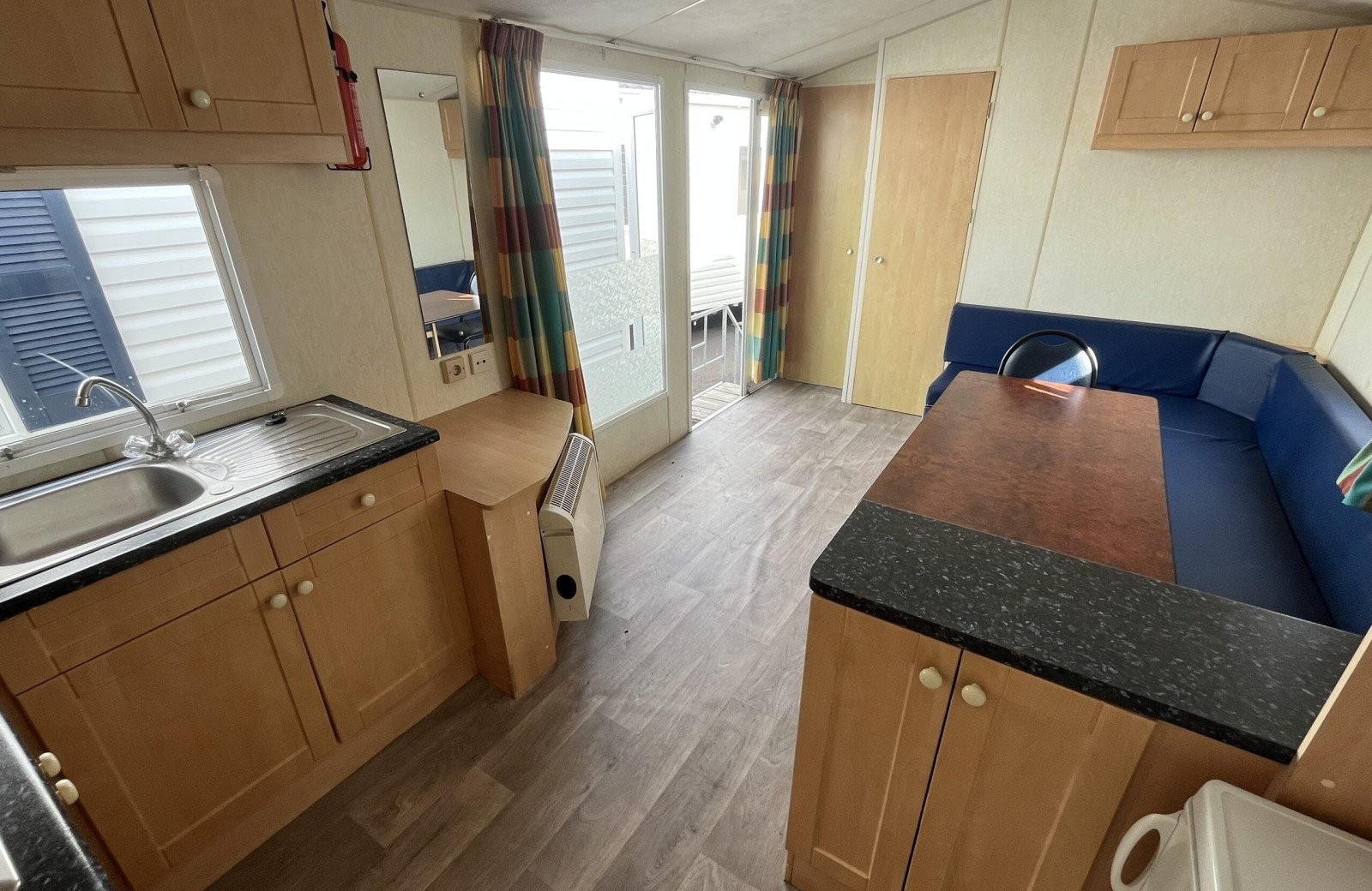 2 x Willerby Cottage 2002 17