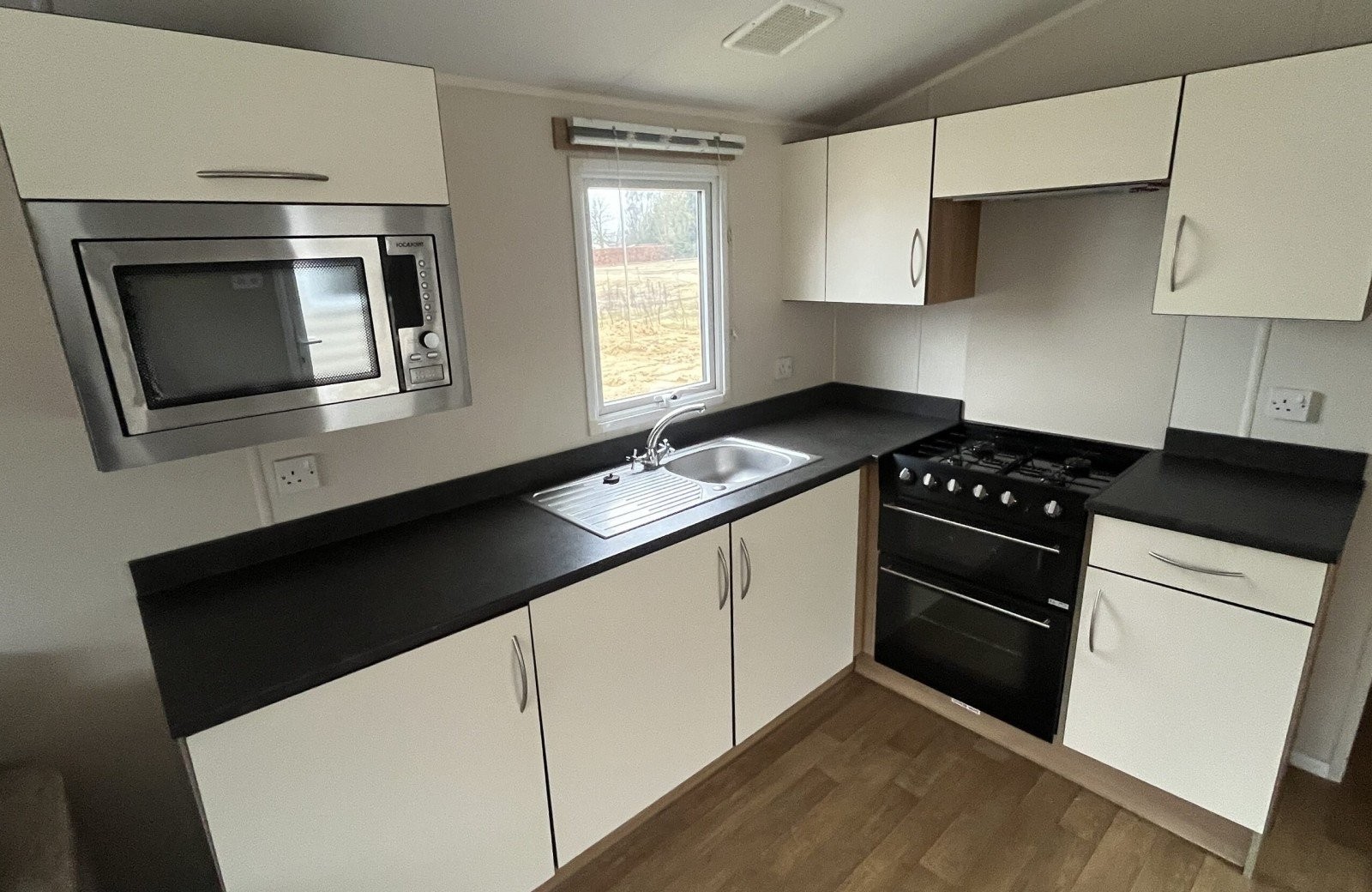 Willerby Seasons 3 Bedrooms 42.55 m² 13