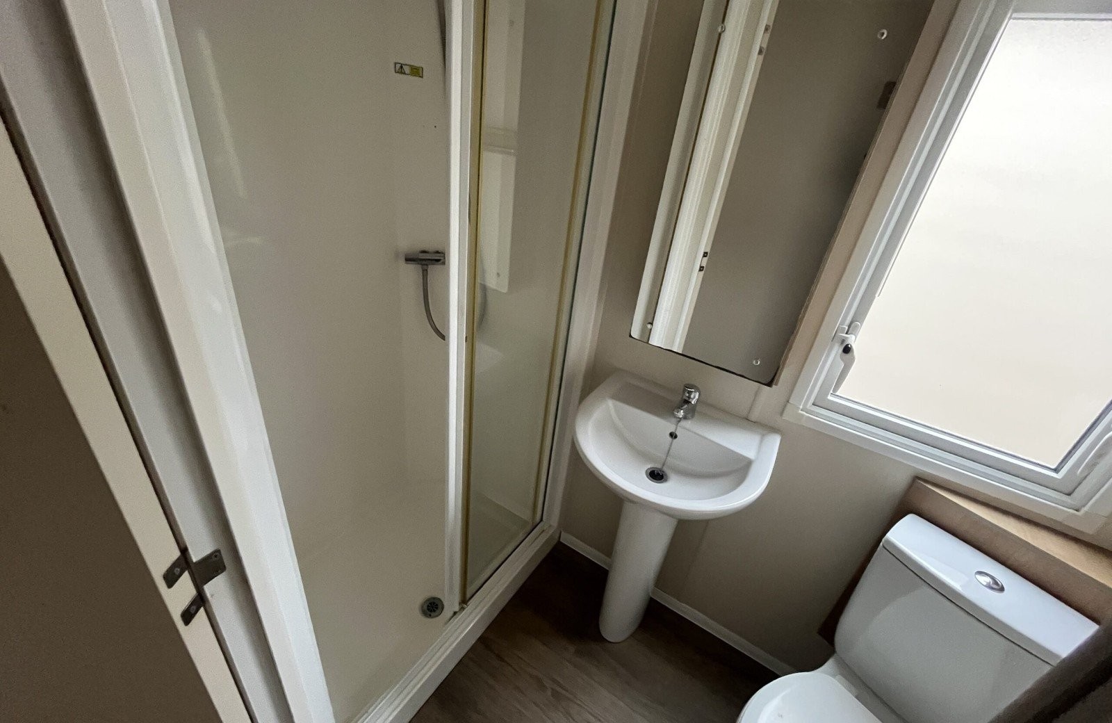 Willerby Seasons 3 Bedrooms 42.55 m² 18
