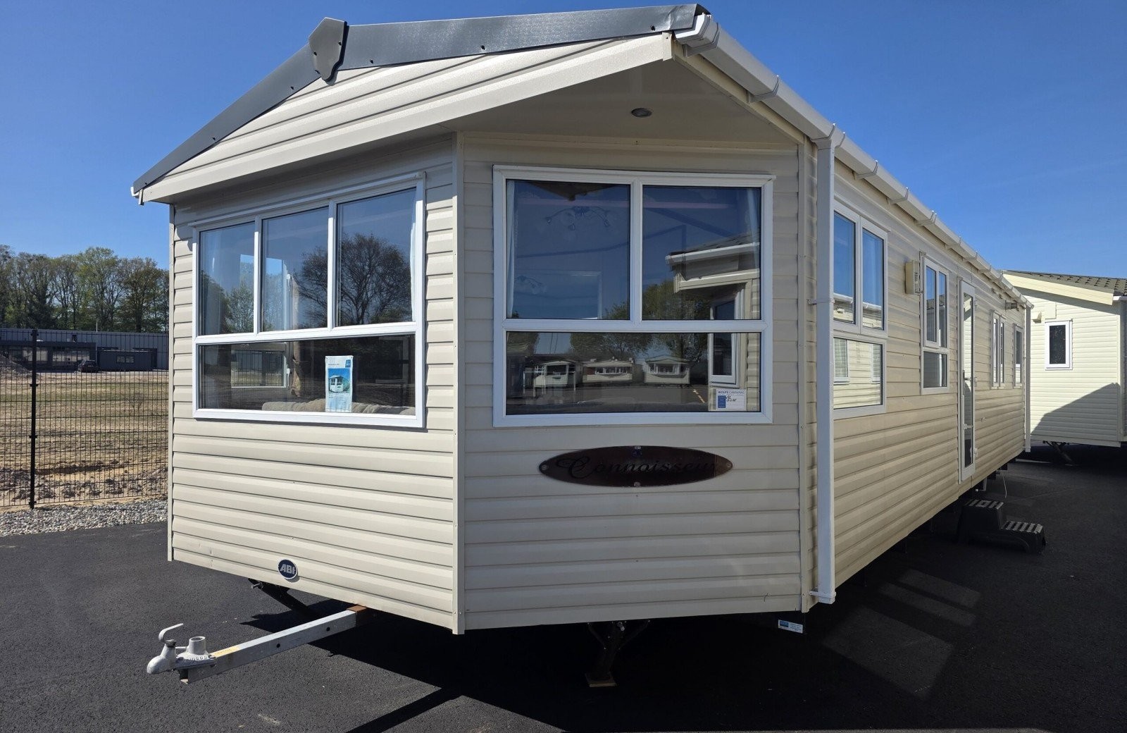 ABI Connoisseur 3 Bedrooms 45.14 m² 2010 2