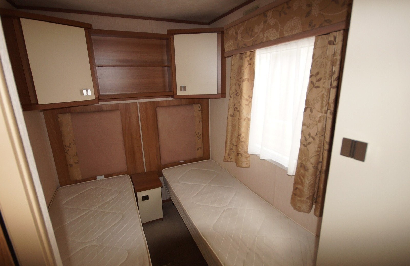 ABI Connoisseur 3 Bedrooms 45.14 m² 2010 13