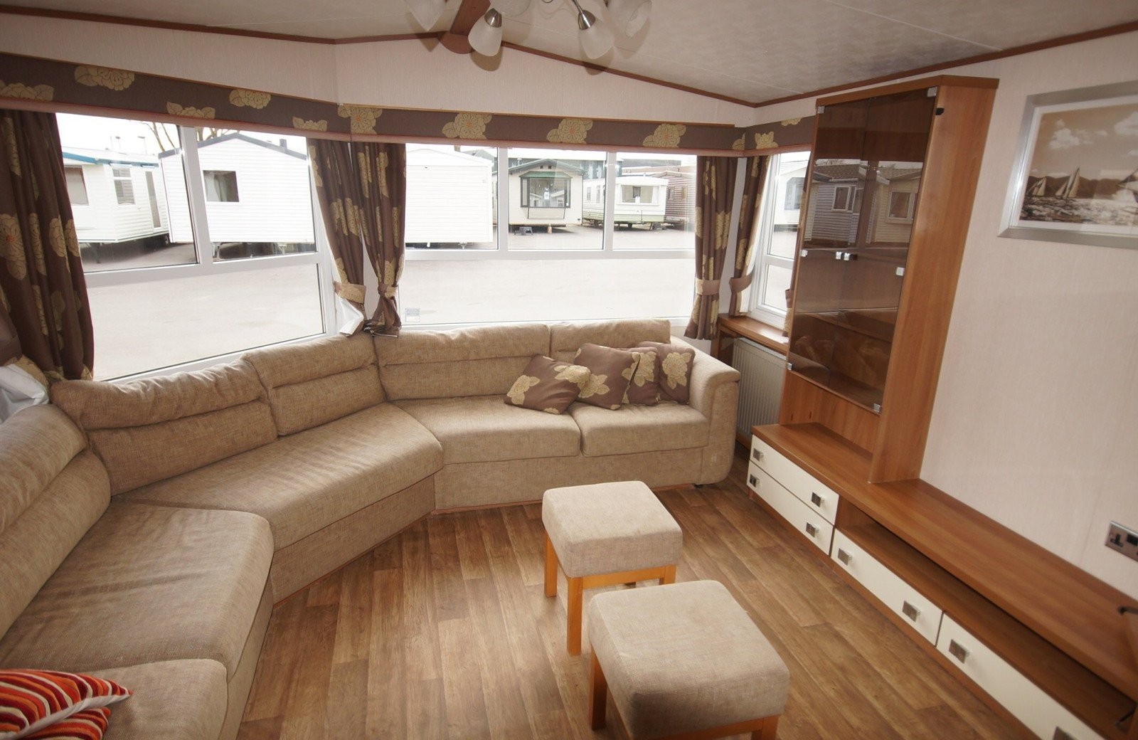 ABI Connoisseur 3 Bedrooms 45.14 m² 2010 6