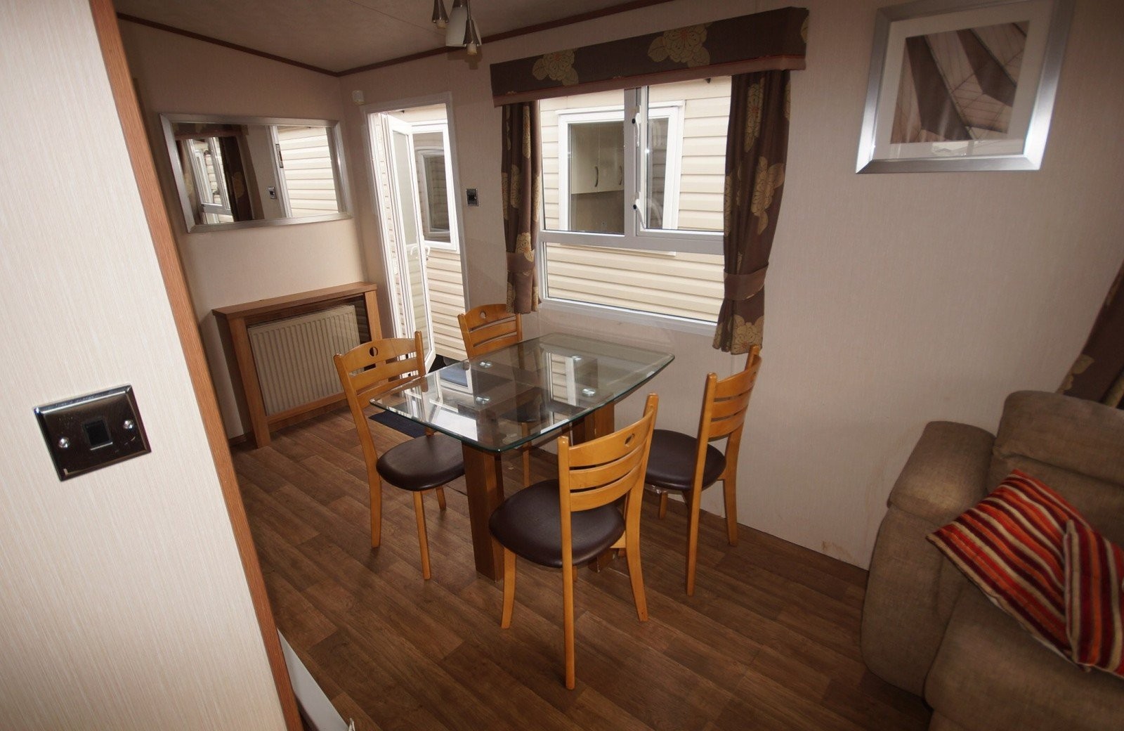 ABI Connoisseur 3 Bedrooms 45.14 m² 2010 9