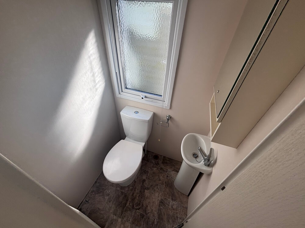 UK 45 2 Bedrooms 44.00 m² 17
