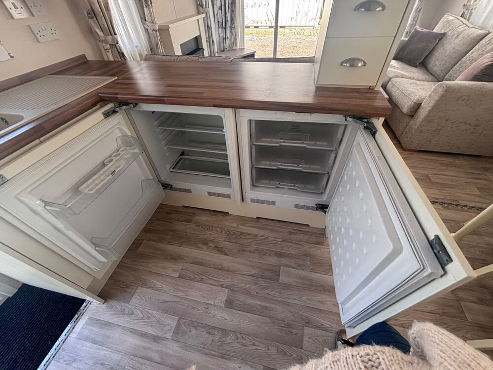 UK 45 2 Bedrooms 44.00 m² 7