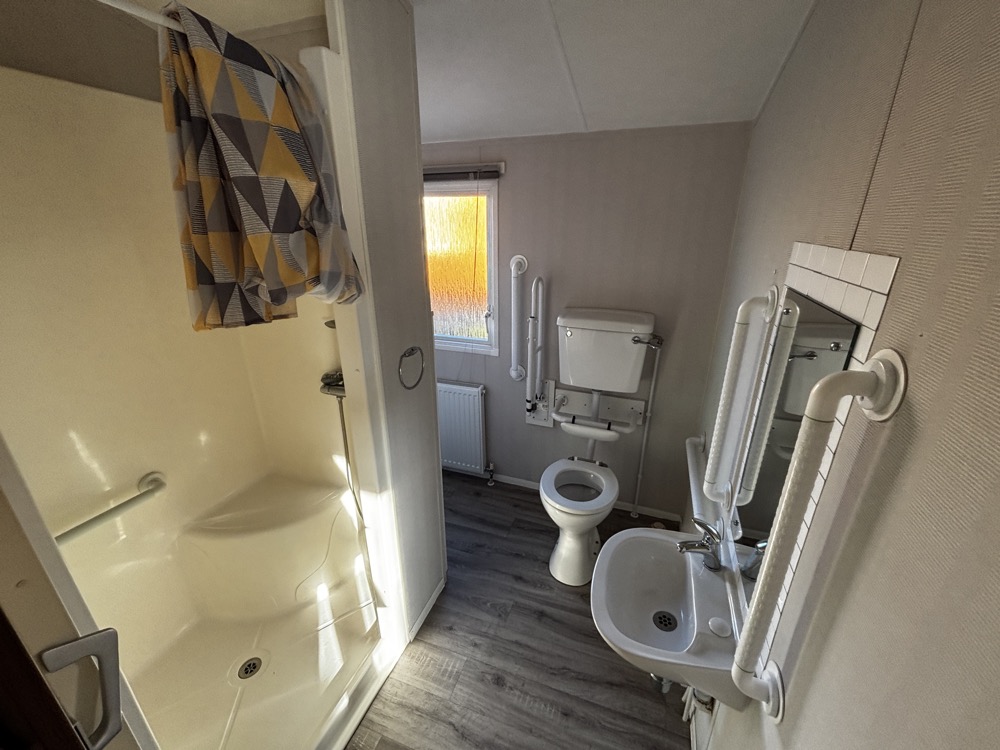 UK PMR 2 Bedrooms 42.80 m² 11