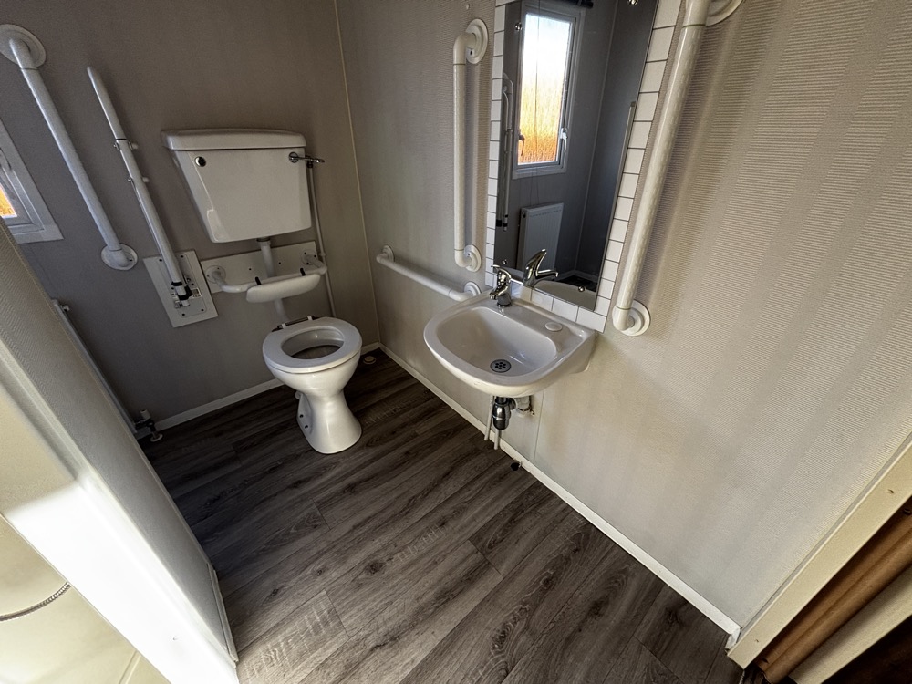 UK PMR 2 Bedrooms 42.80 m² 13