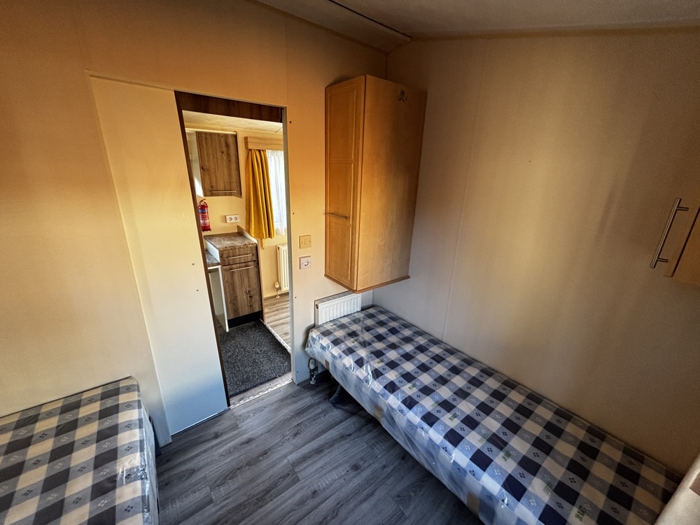 UK PMR 2 Bedrooms 42.80 m² 17