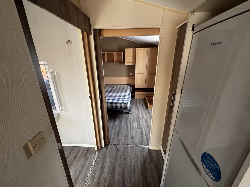 UK PMR 2 Bedrooms 42.80 m² 7