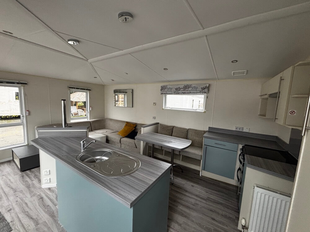 UK 391 3 Bedrooms 46.00 m² 3