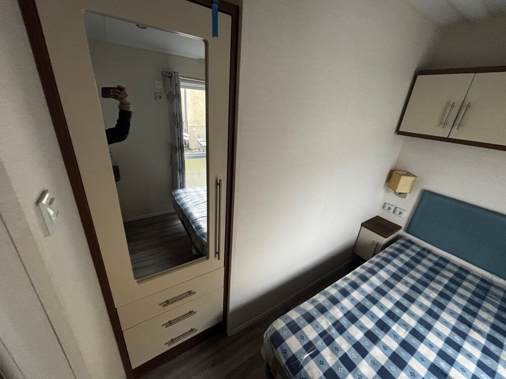 UK 391 3 Bedrooms 46.00 m² 12