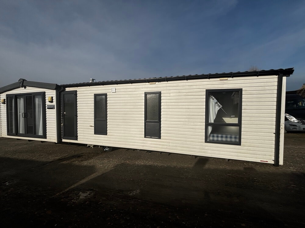 UK 391 3 Bedrooms 46.00 m² 2